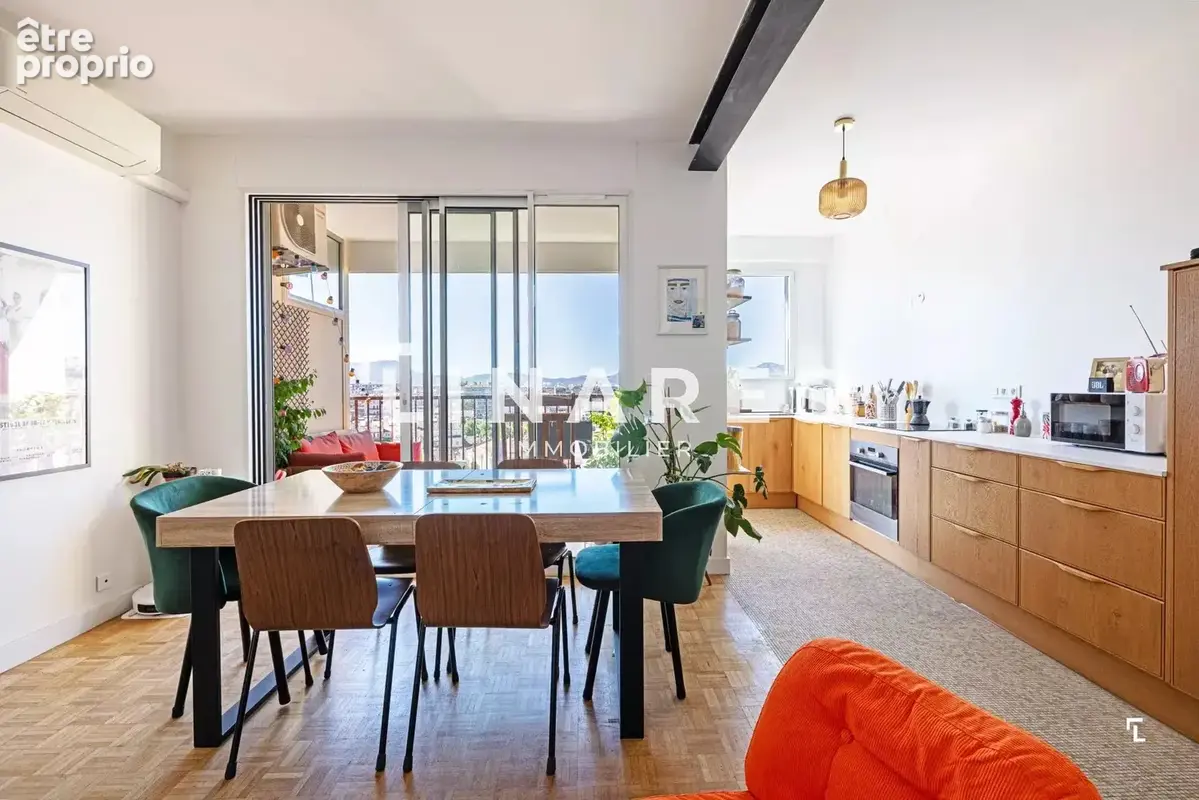Appartement à MARSEILLE-1E