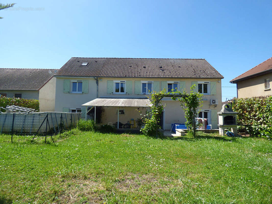 Maison à DOMERAT