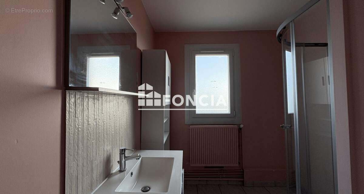 Appartement à LUCE