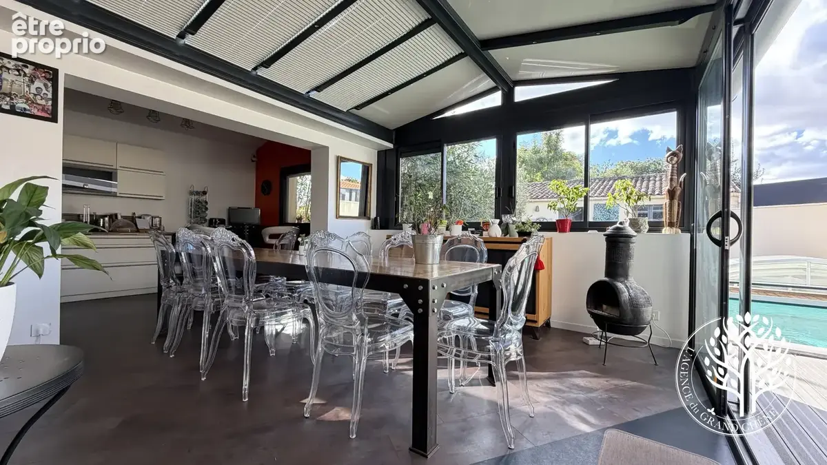 MAISON DE VILLE PARFAITE: intégralement restaurée, aux prestations soignées - photo 3