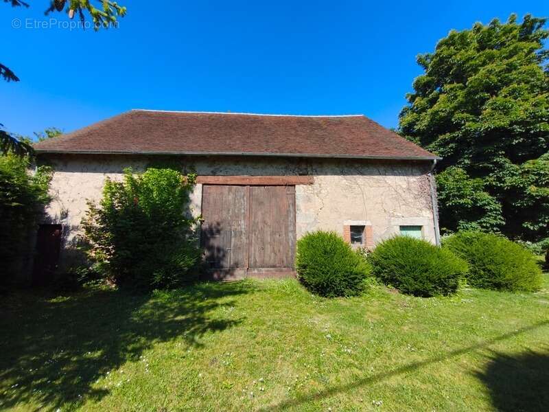 Chéniers (23) à vendre maison de 4 chambres 220 m², Mare, Dépendance, Grange, Terrain 6800 m² - photo 16