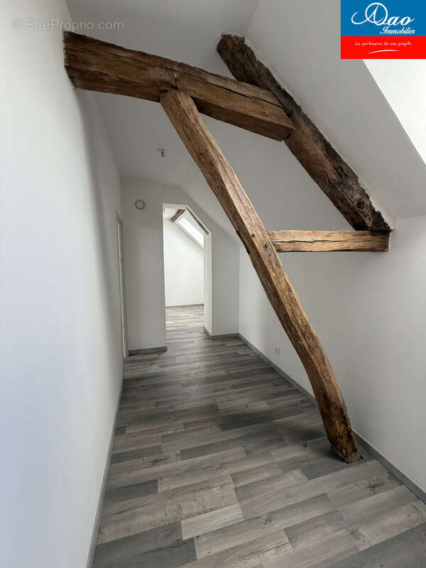 Maison familiale style longère avec dépendance - Saint Germain/Lépine - photo 12