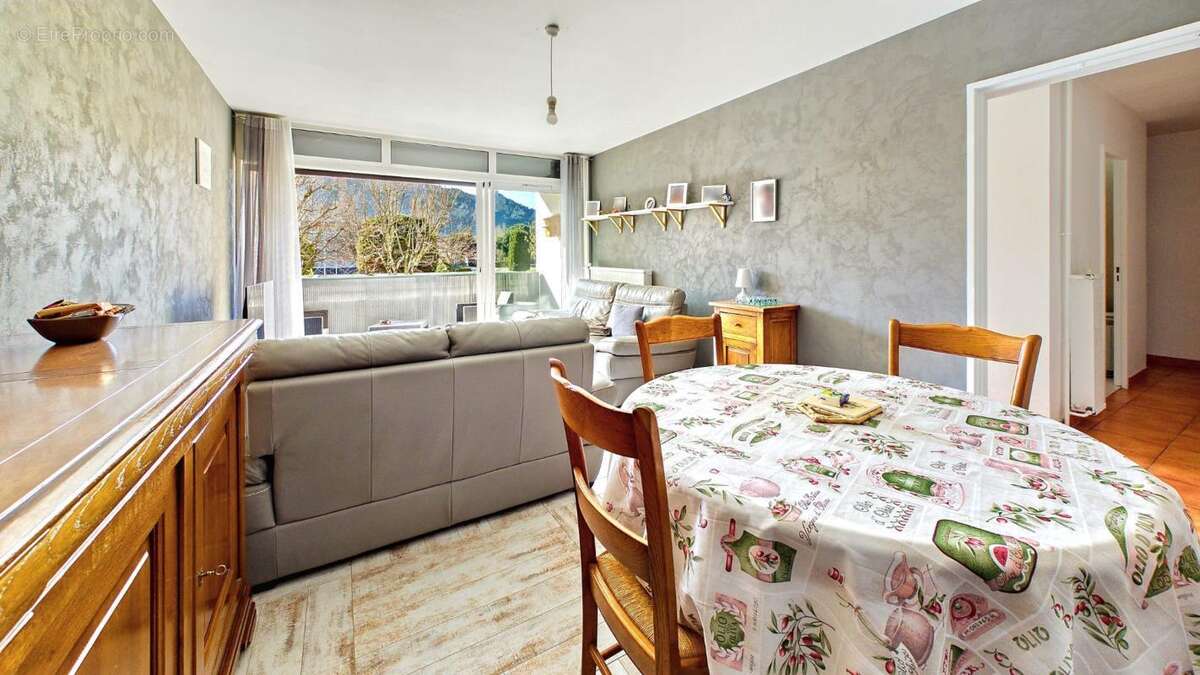 Appartement à GUILHERAND-GRANGES