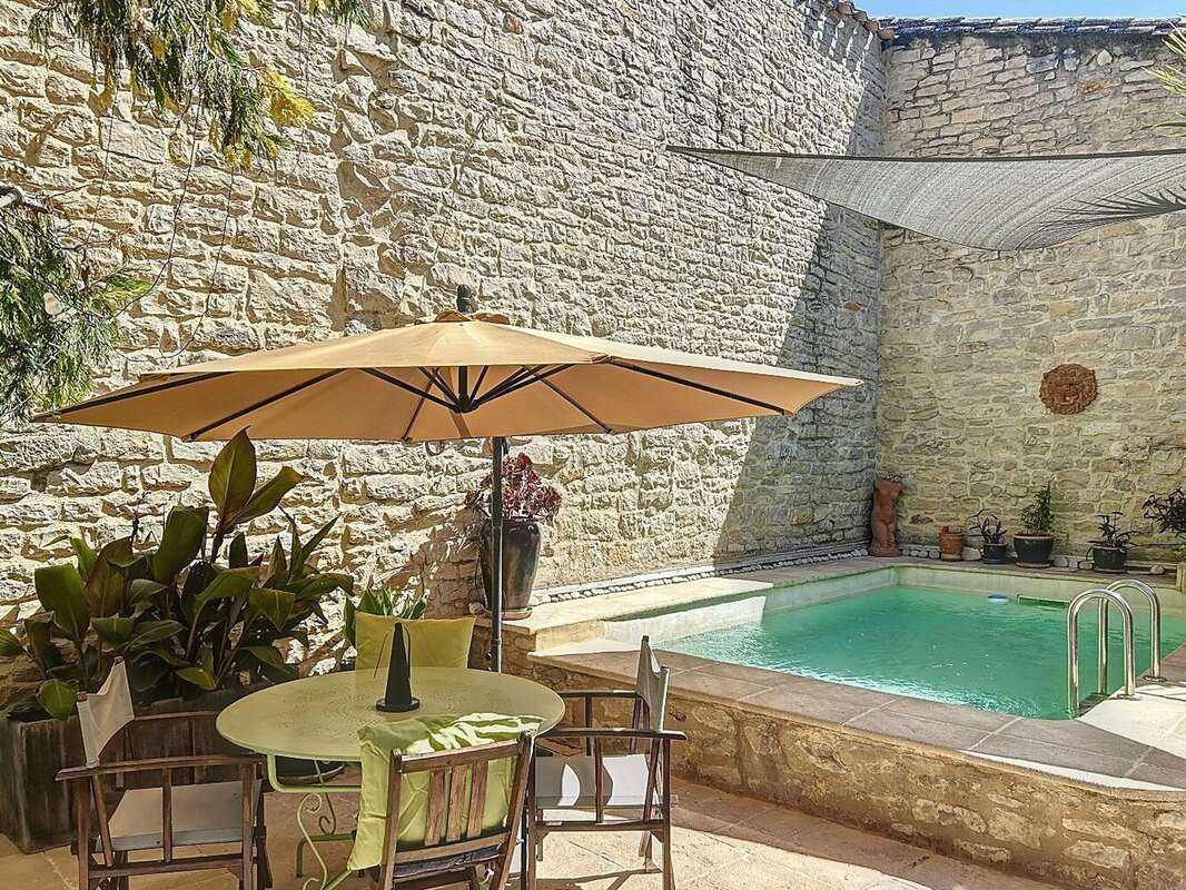 Maison à CALVISSON