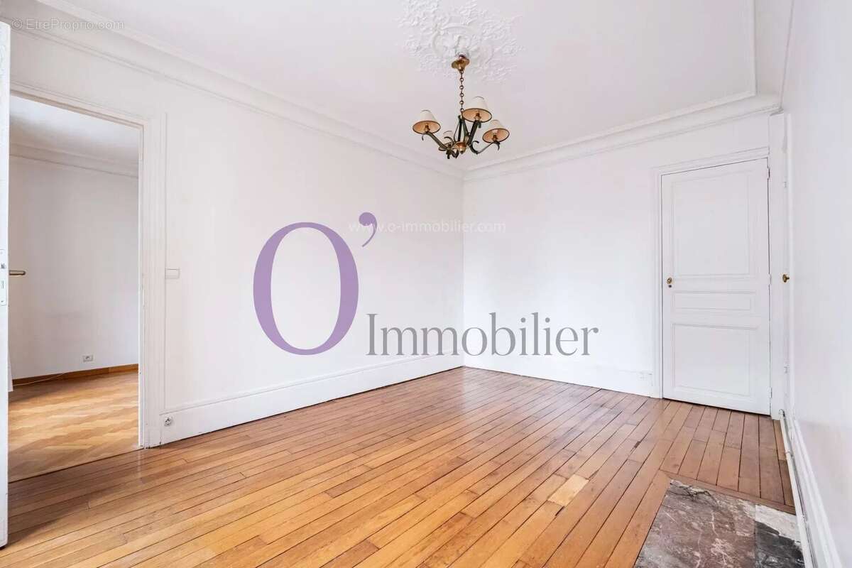 Appartement à PARIS-11E