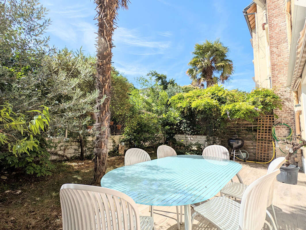 Maison familiale-Jardin-8 pièces - Asnières-sur-Seine - photo 7