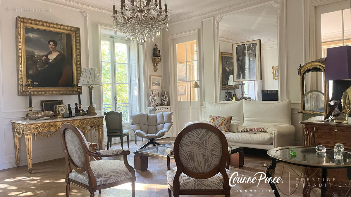 Appartement à NIMES