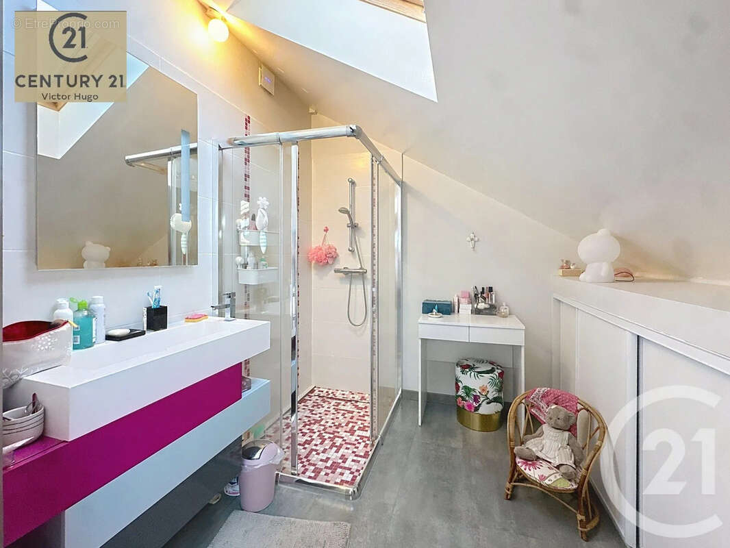 Maison à AIXE-SUR-VIENNE