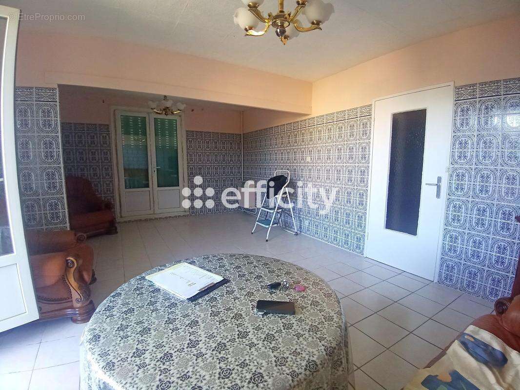 Appartement à SORGUES