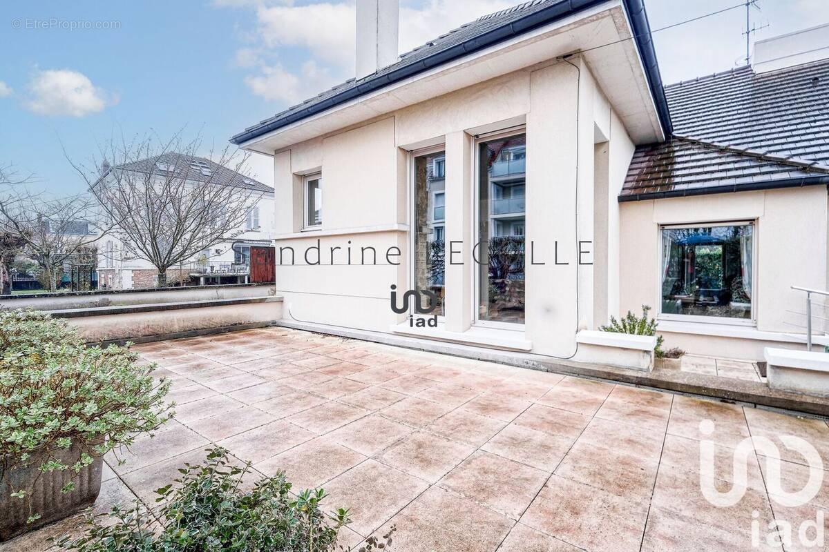 Photo 1 - Maison à LAGNY-SUR-MARNE