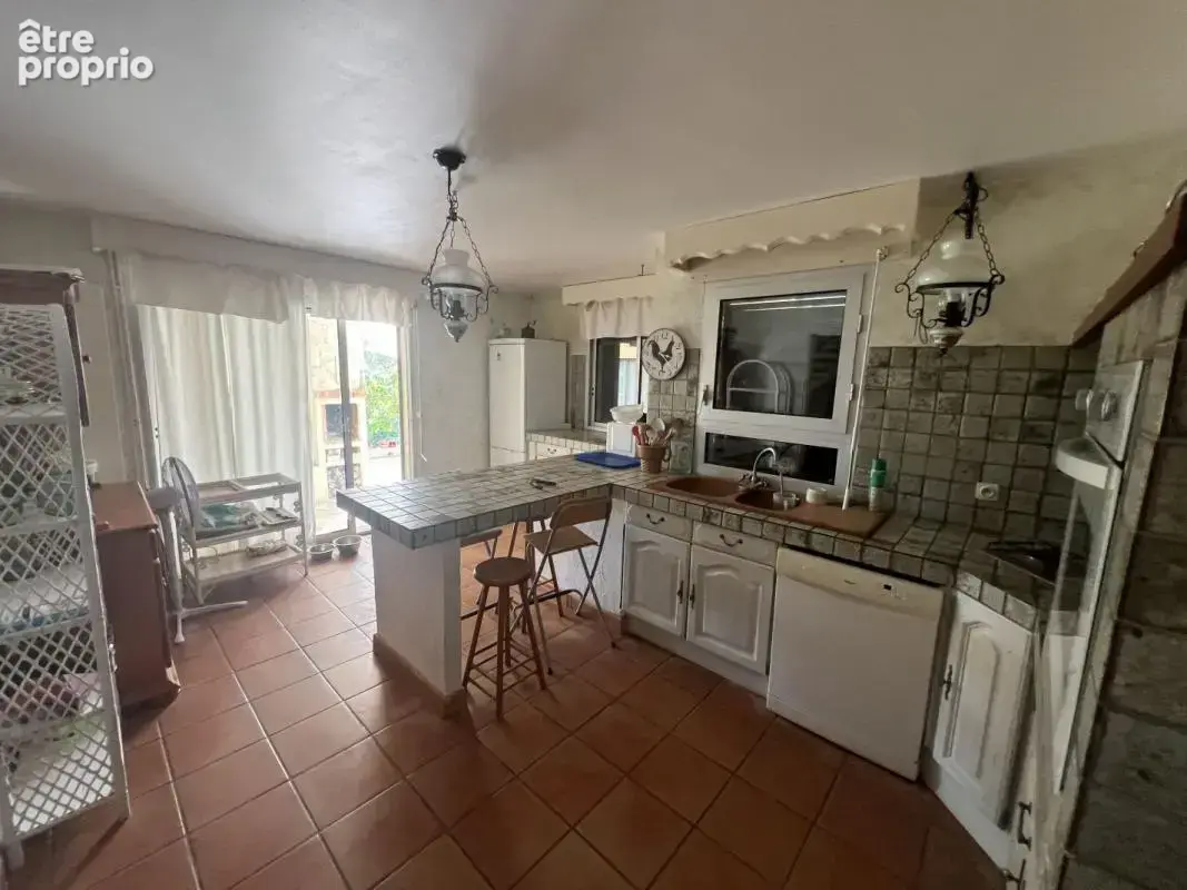 Maison 175 m² à Saint-Clement-De-Riviere  - photo 3