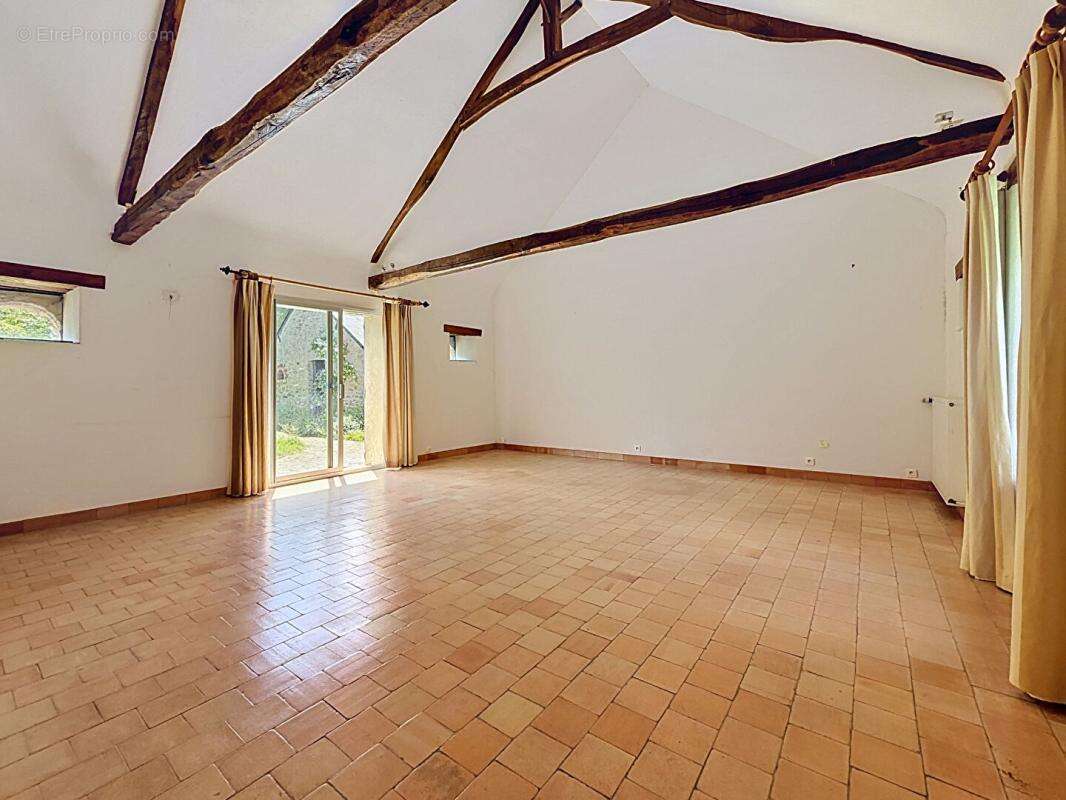 Maison à SAINT-LYPHARD