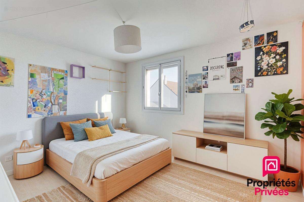 Maison à DECINES-CHARPIEU