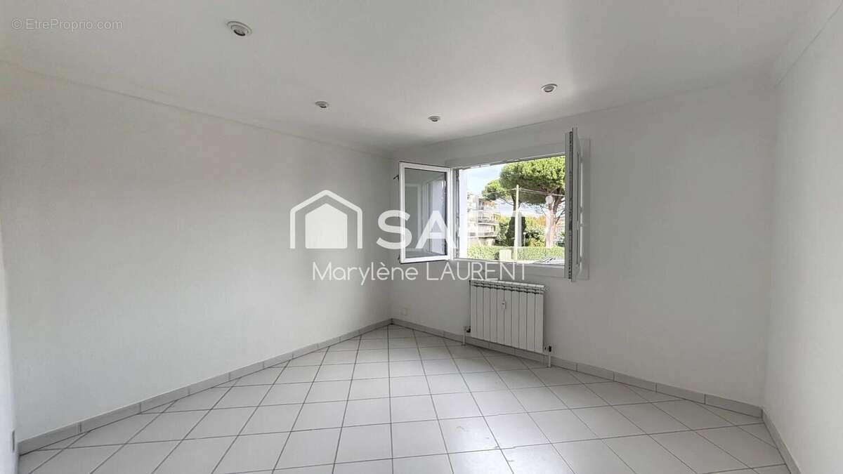 Photo 5 - Appartement à FREJUS