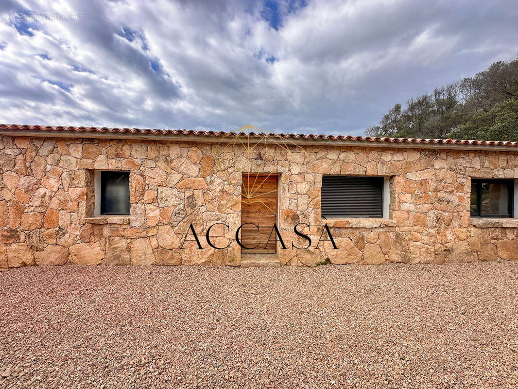 Maison à FIGARI
