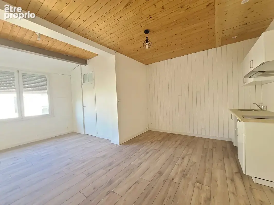 A vendre Talence Arrêt de Tram "Saint Genès" T3 duplex de 95m² - photo 2