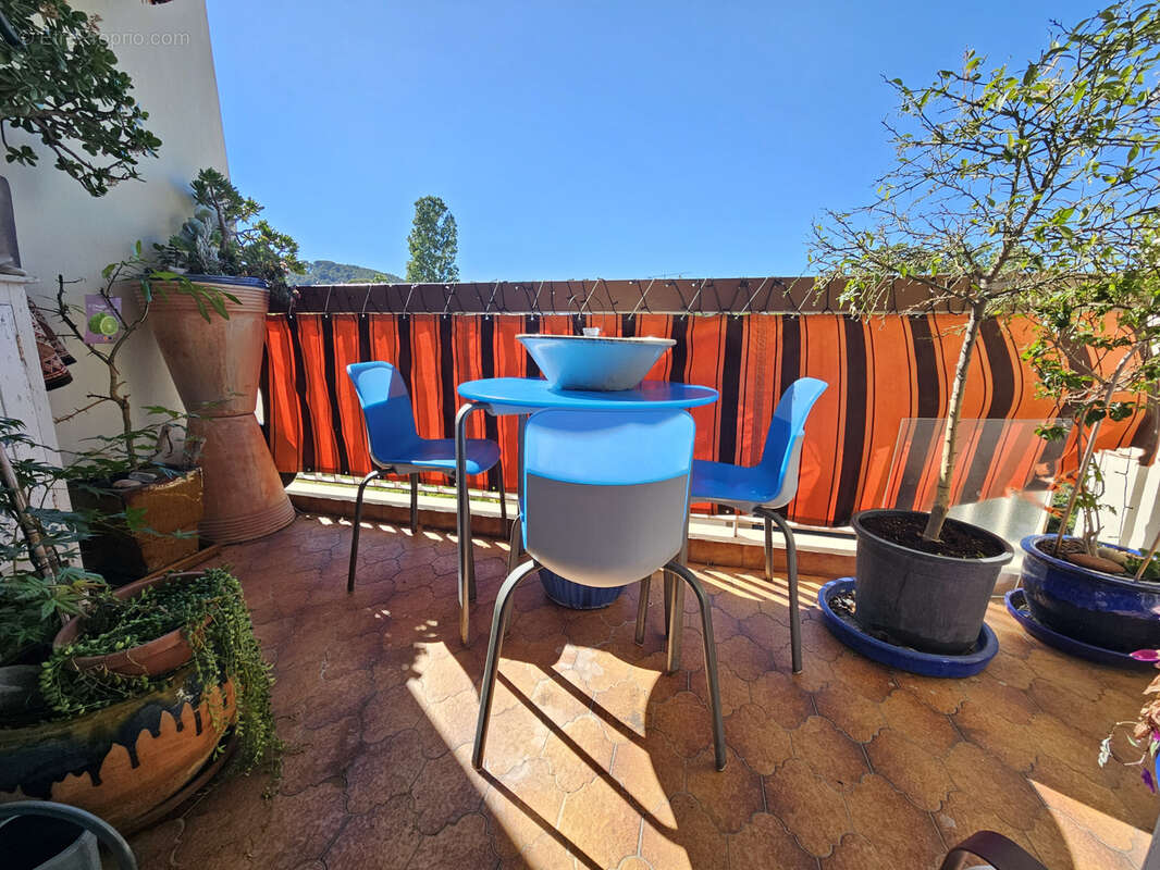 Appartement à HYERES