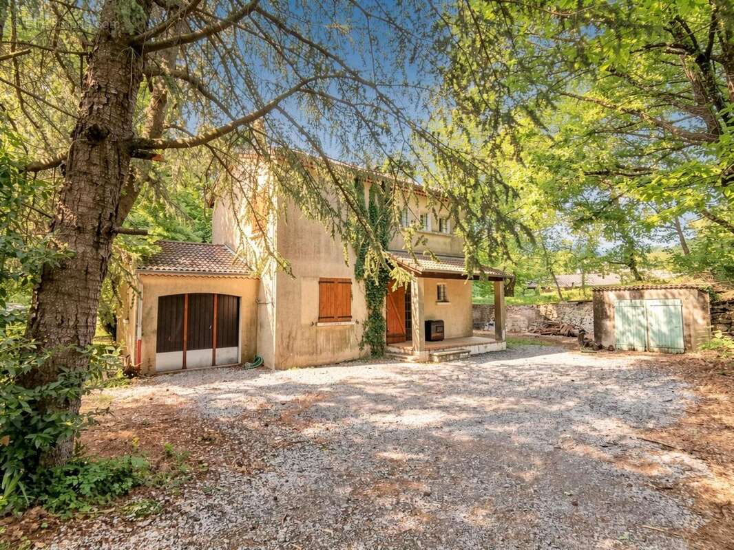   - Maison à THUEYTS