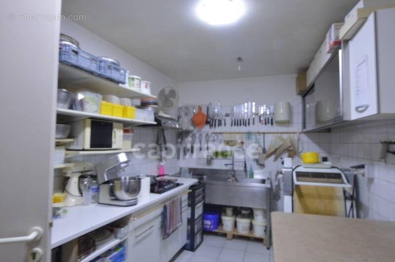 Commerce à BAZOUGES-SUR-LE-LOIR