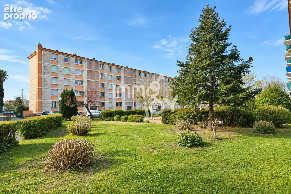 Appartement à FREJUS