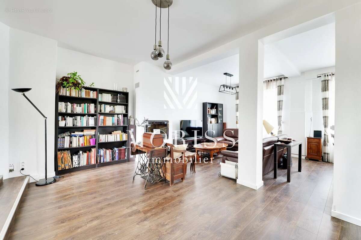 Maison à LE PERREUX-SUR-MARNE