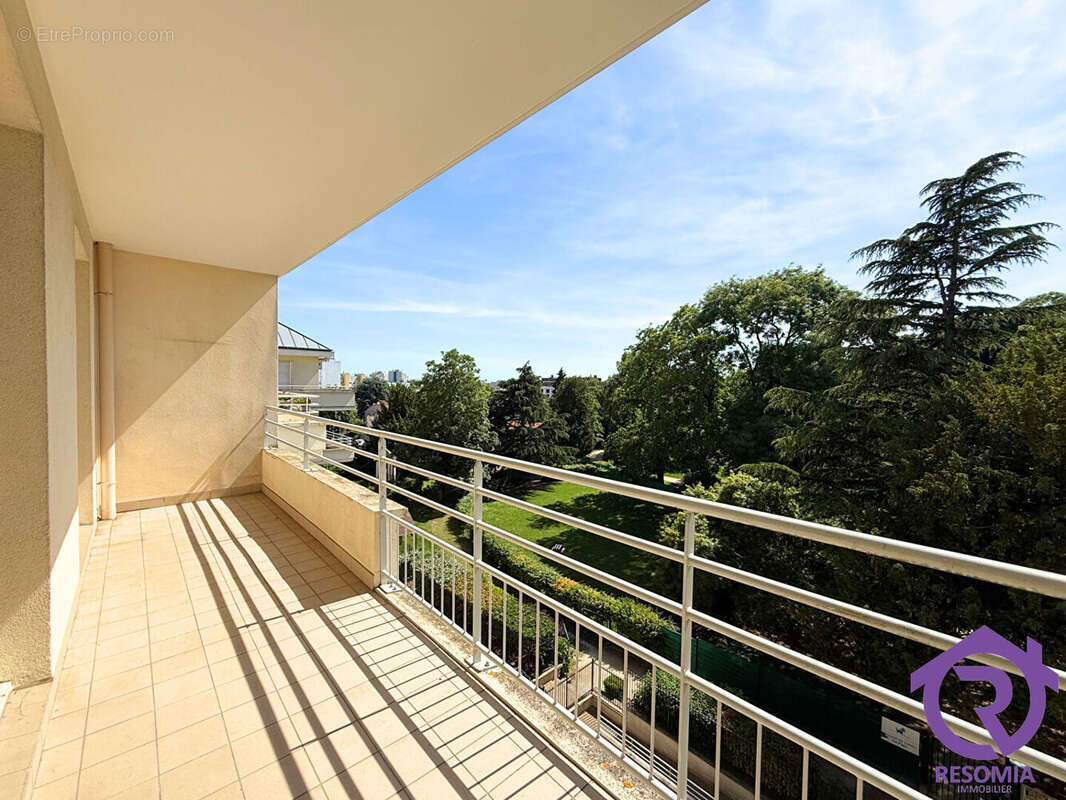 Appartement à CHATILLON