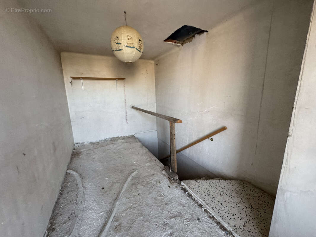 Maison à PERNES-LES-FONTAINES