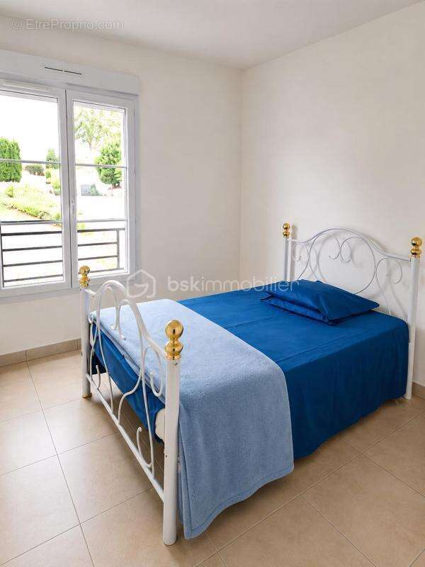 Appartement à VAUX-LE-PENIL