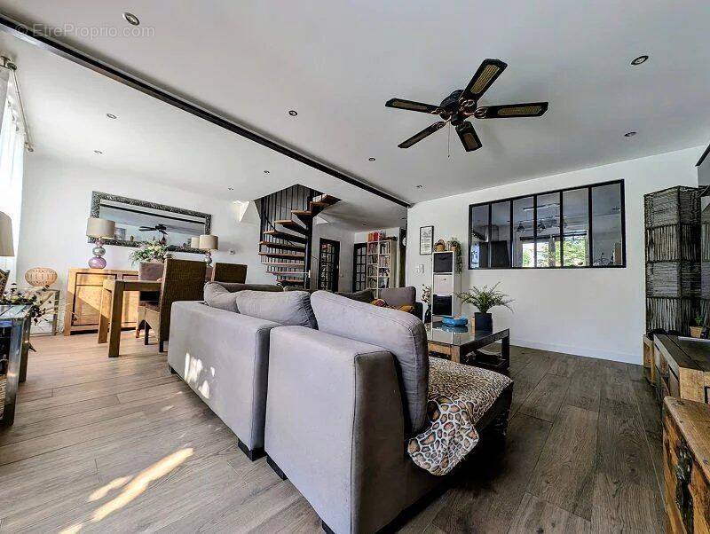 Maison à PORT-DE-BOUC