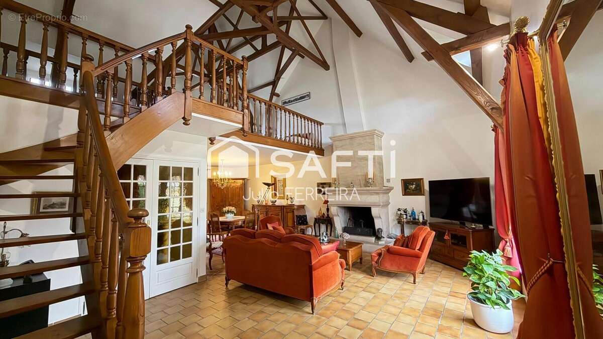 Photo 2 - Maison à LE BLANC-MESNIL