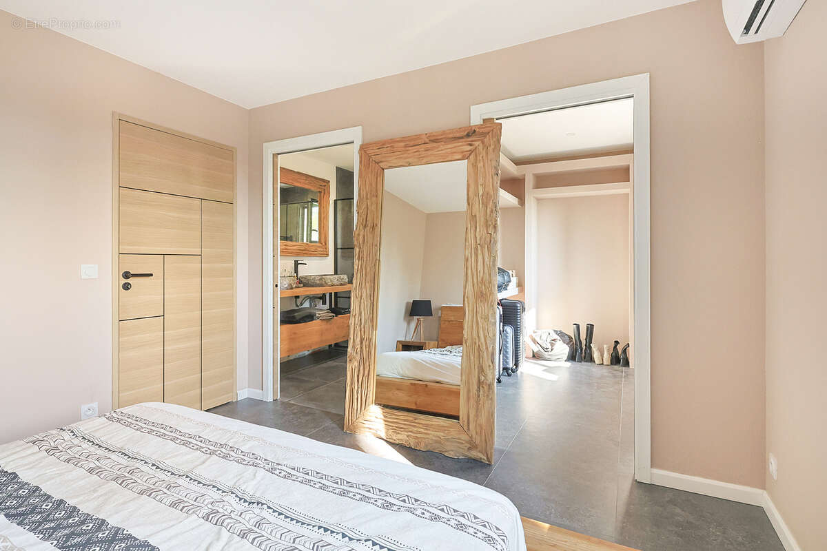 Maison à SOLLIES-PONT