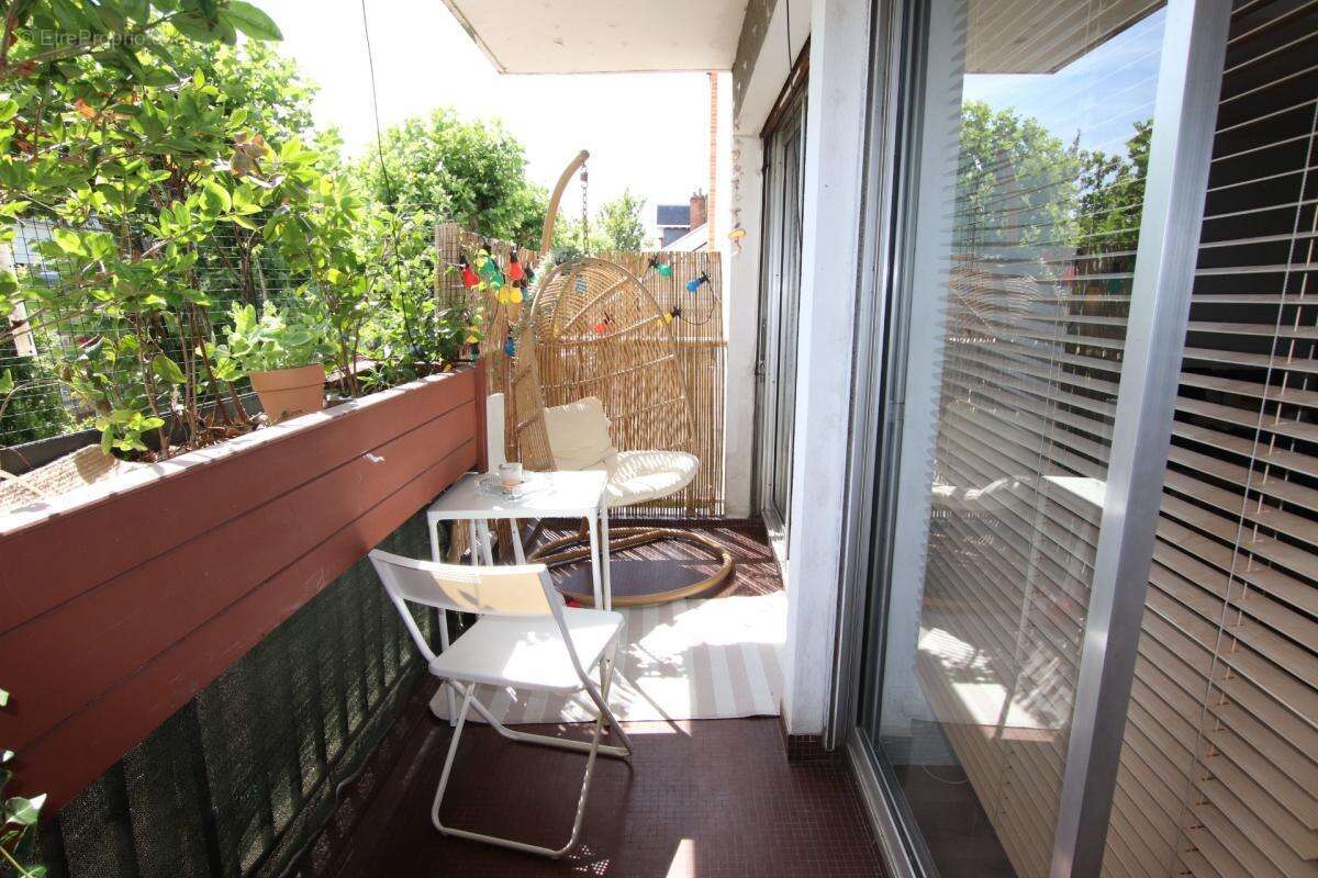 ORLEANS, secteur proche faubourg bannier, à 6' à pied de la gare appartement de plus de 100m2, 3 chambres à rafraichir - photo 3