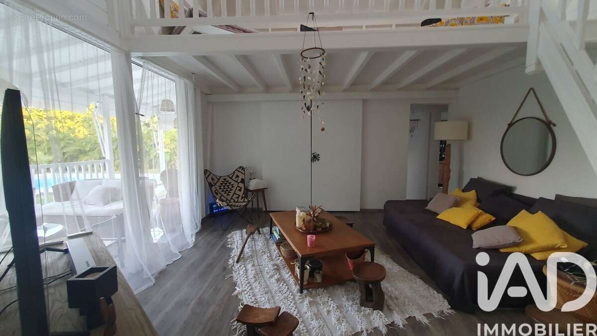 Maison 130 m² à Saint-Francois  - photo 9