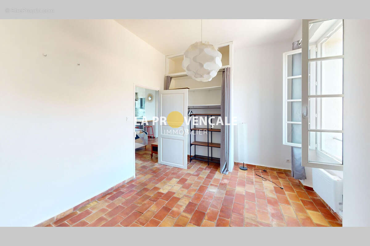 Appartement 64 m² à Pourrieres  - photo 4