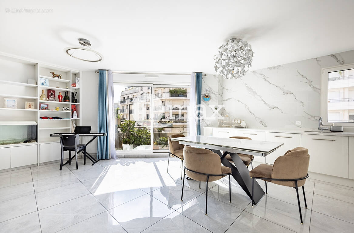Appartement à LEVALLOIS-PERRET
