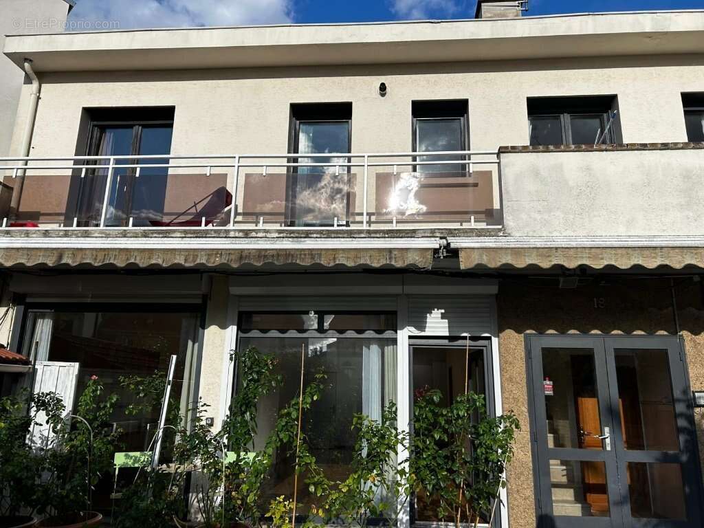 Appartement à FONTENAY-SOUS-BOIS