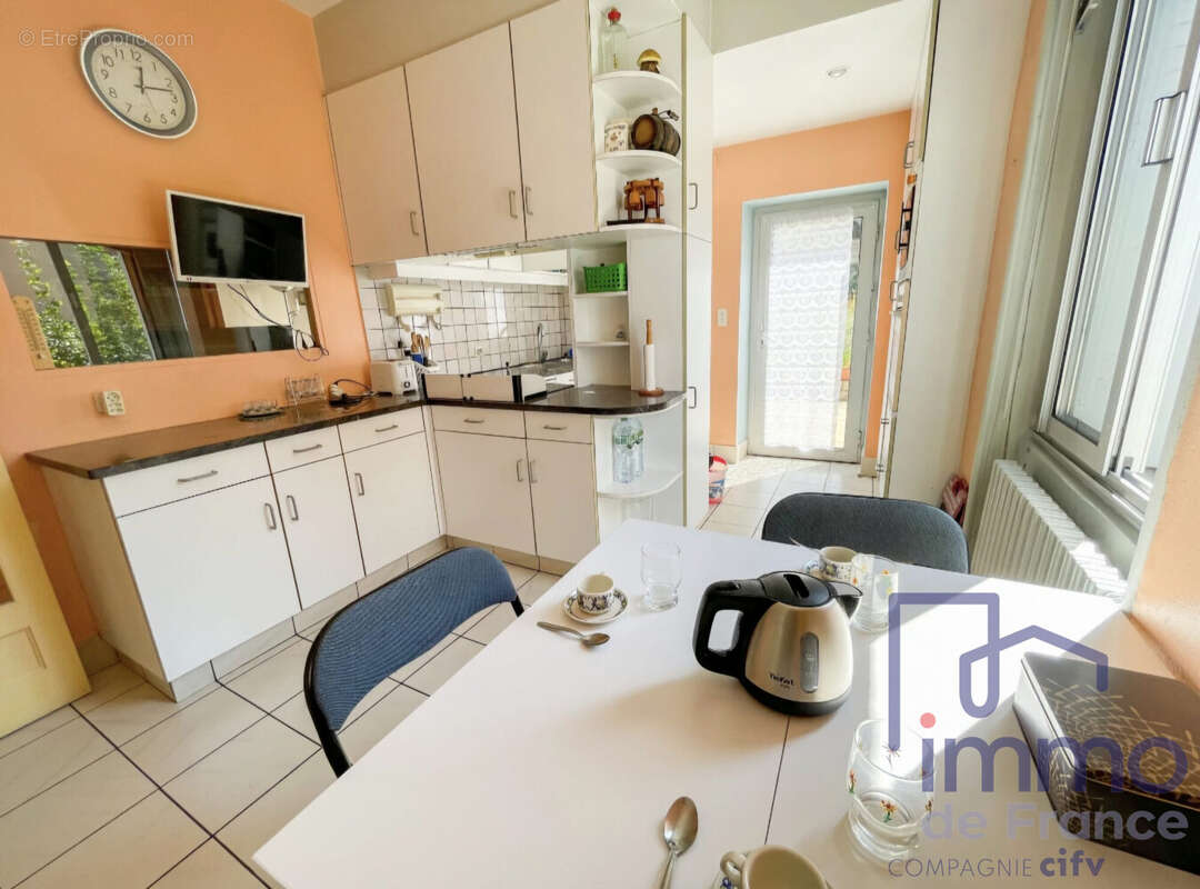 Maison 187 m² à Le Puy-En-Velay  - photo 4
