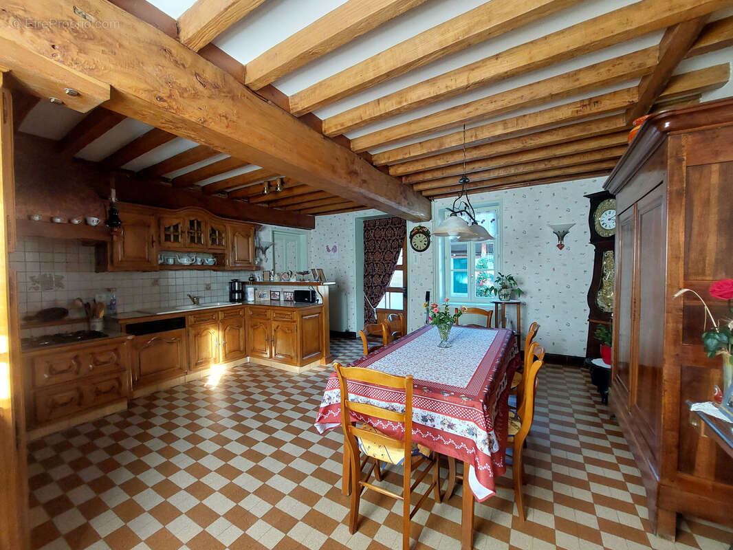 Maison à MESSIMY-SUR-SAONE