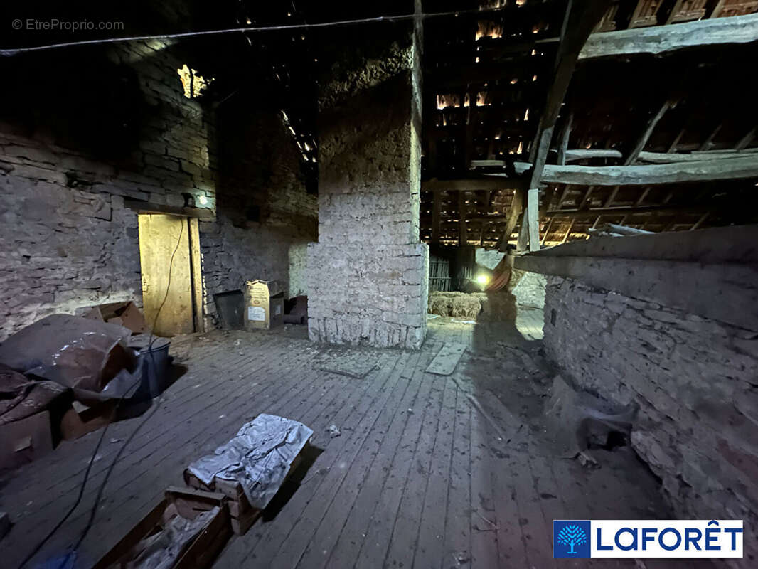 Maison à SAINT-MAURICE-SUR-VINGEANNE