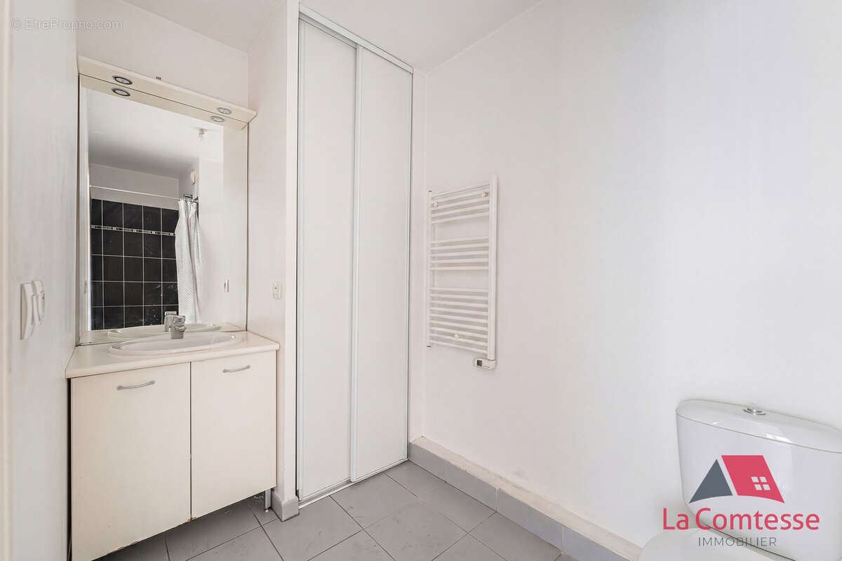 Appartement à MARSEILLE-2E