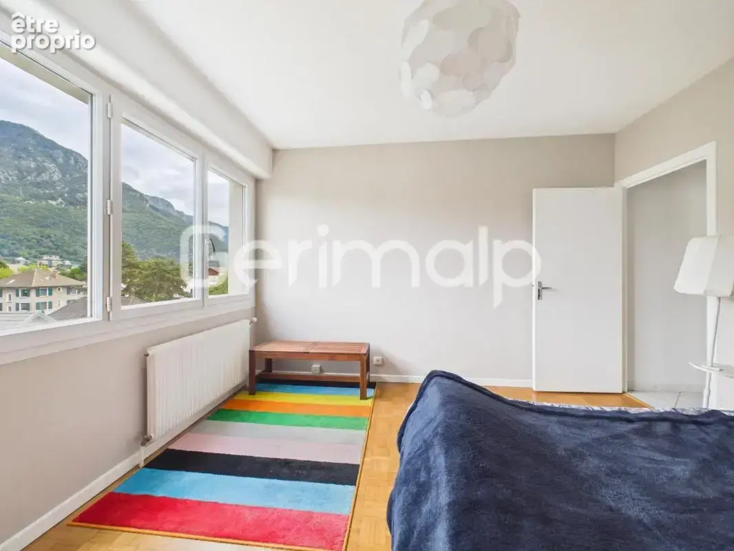 Vente - Appartement - 3 pièces + cuisine - 74,39 m² - 530 000 € - photo 8