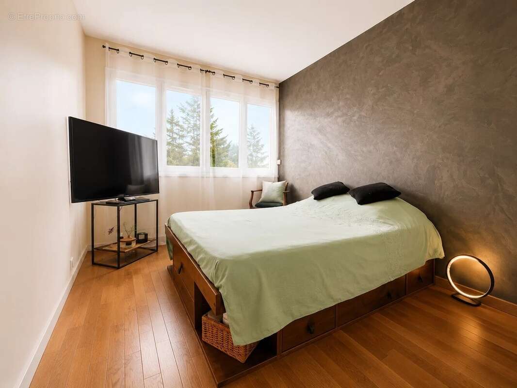 Appartement à OZOIR-LA-FERRIERE
