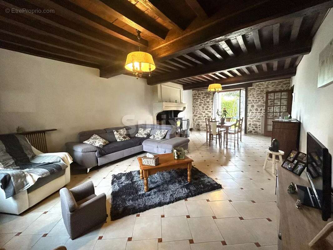 Maison à SAINT-BRANCHER