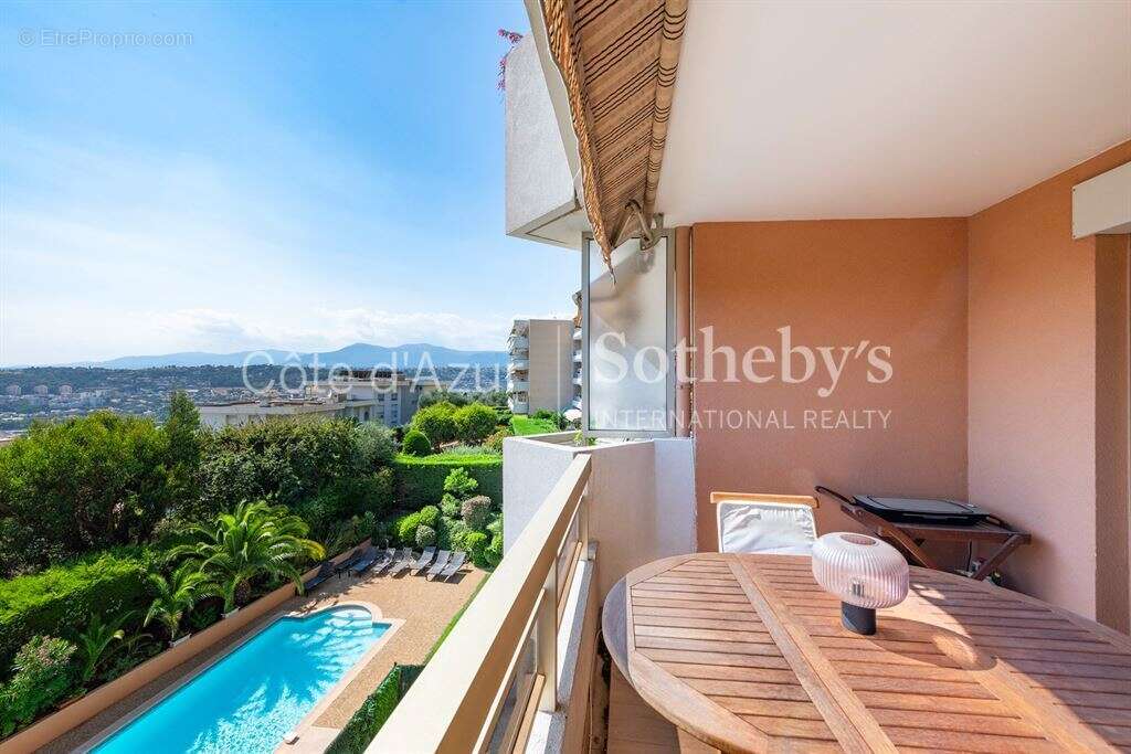 Nice Ouest, appartement avec vue mer, terrasse, piscine et garage dans une résidence de standing - photo 9