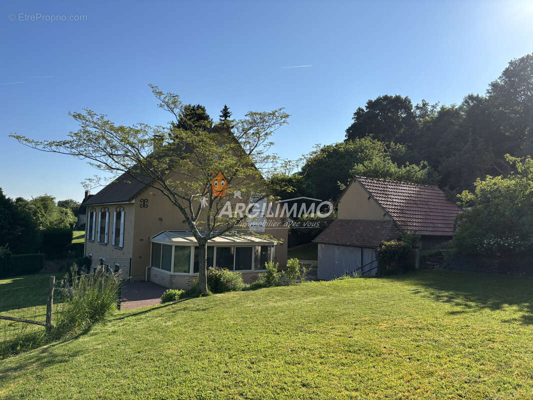 Maison à THORIGNE-SUR-DUE