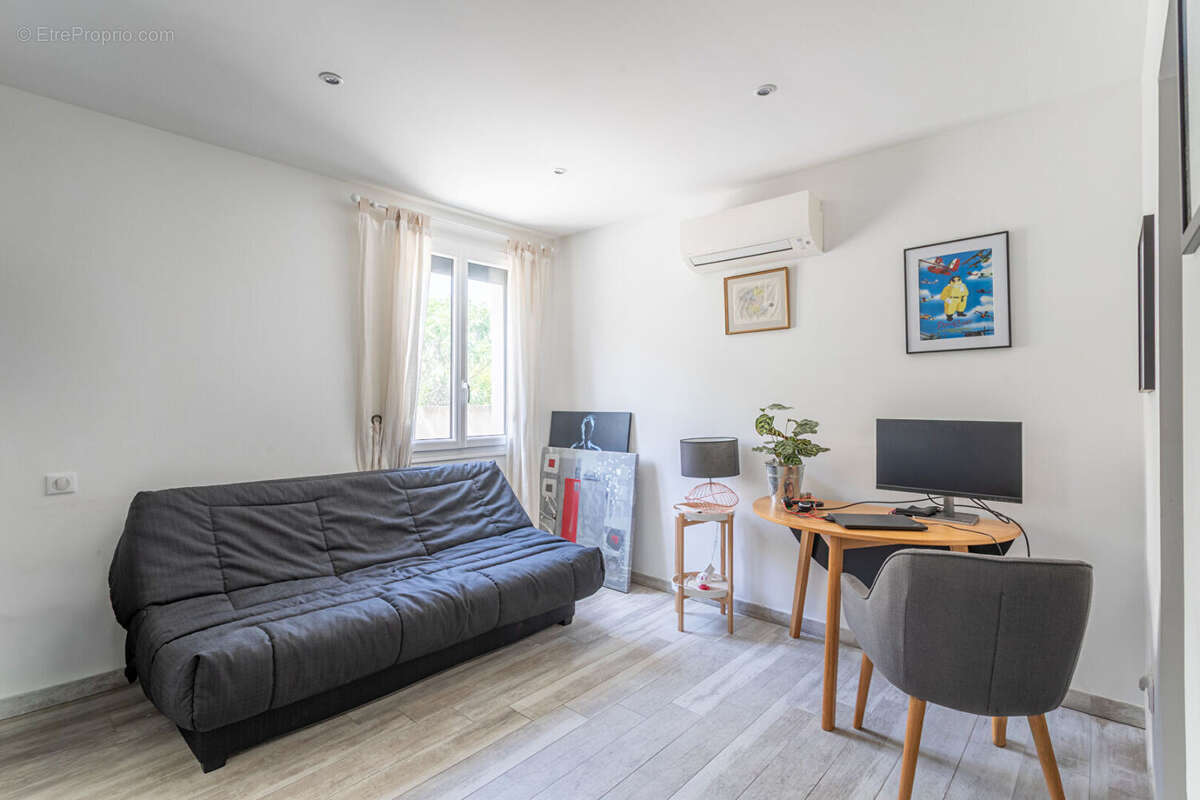 Appartement à CARRY-LE-ROUET