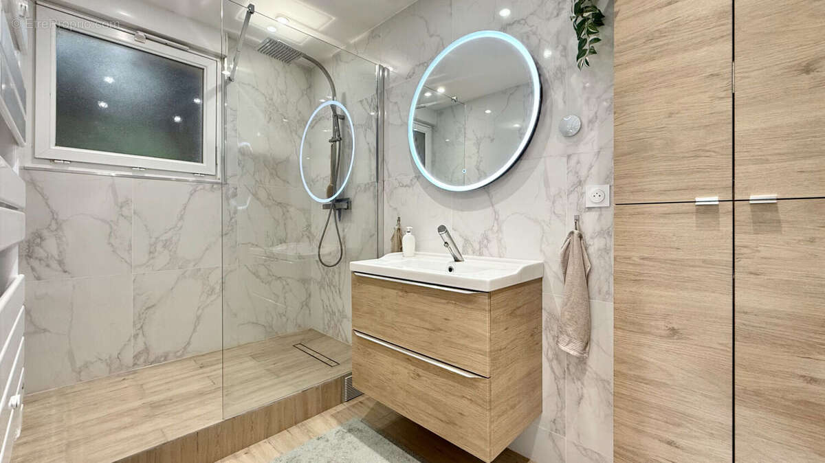 Appartement à CORBEIL-ESSONNES