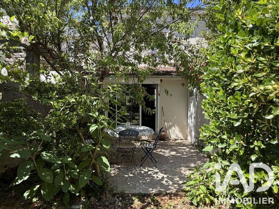Photo 1 - Maison à AIGRE