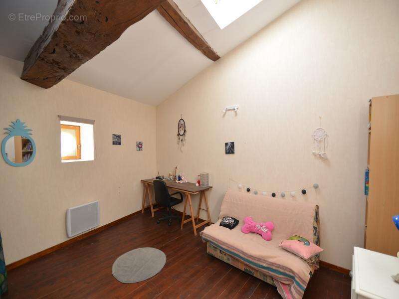 Maison à LA ROQUILLE