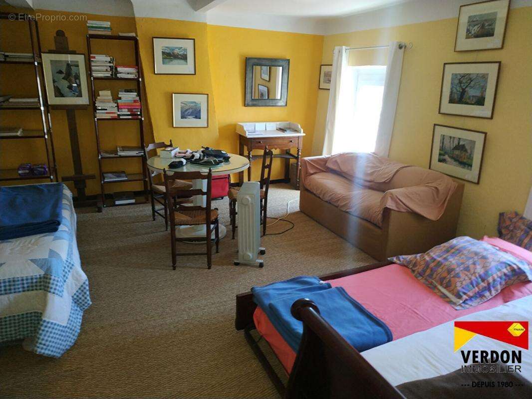 Maison à CASTELLANE